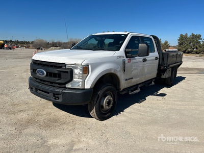 2021 Ford F-350 XL 4x4 Crew Cab Camion à Plateau