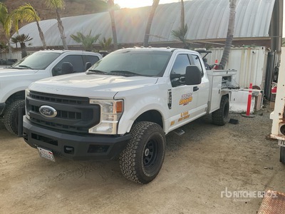 2021 Ford F-350 XL XL 4x4 Extended Cab Camión Utilitario