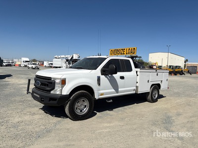 2021 Ford F-350 XL XL 4x4 Utility Truck