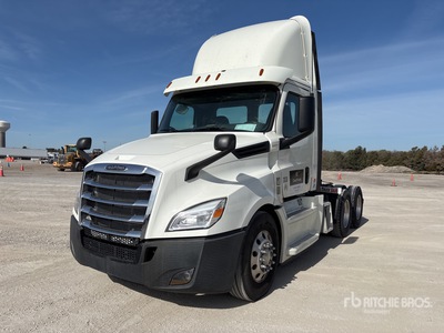 2019 Freightliner Cascadia 126 6x4 T/A Day Cab Truck Tractor
