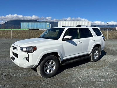 2021 Toyota 4 Runner SRS Premium 4WD SUV