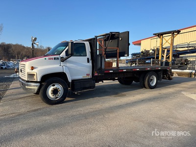 2004 Chevrolet C6500 4x2 Attenuator Truck