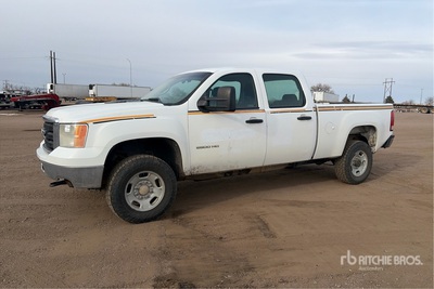 2011 GMC Sierra 2500HD 4x4 Crew Cab Pickup