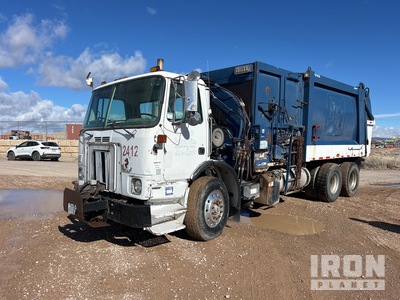2002 Volvo WX Xpeditor 6x4 Camión recolector de residuos