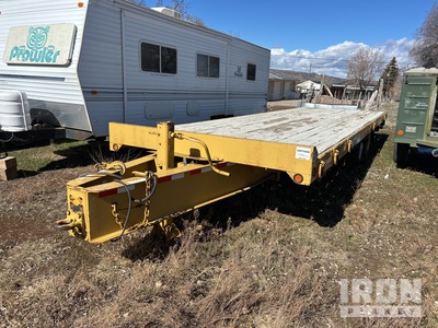 2006 Towmaster T-40T 28 ft T/A Tilt Deck Trailer