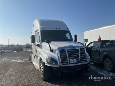 2017 Freightliner Cascadia 126 T/A Sleeper Truck Tractor