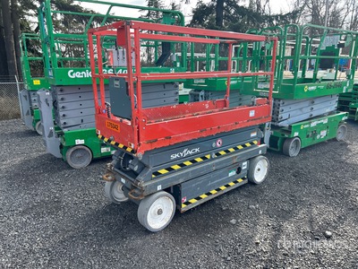 2018 Skyjack SJIII 3220 Electric Scissor Lift