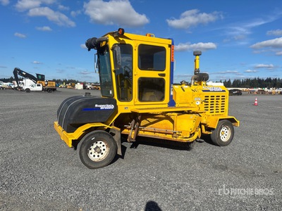 2019 Superior DT74-J Self-Propelled Broom