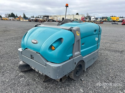 2020 Tennant S-30 Ride-On Floor Sweeper