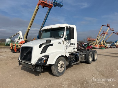 2017 Volvo 6x4 Ciągnik siodłowy T/A z kabiną dzienną