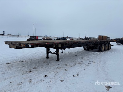 2014 Manac 53 ft Tri/A 53 ft Extendable Flatbed Trailer