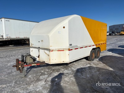 2000 Shuttle 6000 16 ft T/A Kastenanhänger