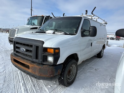 2013 Ford Econoline E-150 Fourgon cargo