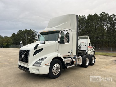 2020 Volvo VNR 6x4 Day Cab Truck Tractor