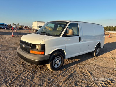 2011 Chevrolet Express 2500 Cargo Van