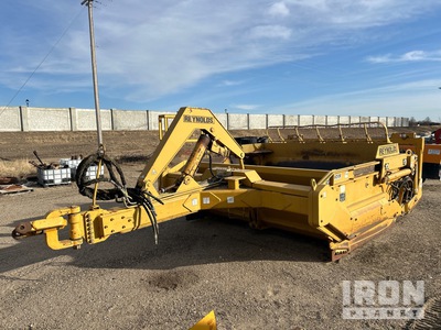 2000 Reynolds 17E10.5 4 Tire Hydraulic Pull Scraper