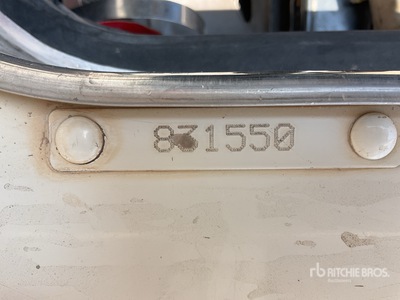 2011 Kenworth T800B 6x4 Camion de Volteo / T/A Dump Truck