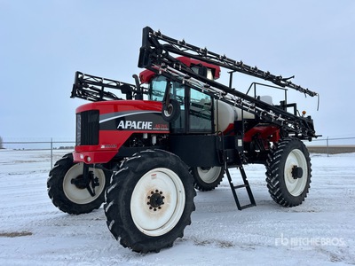 Apache AS715 90 ft 4x2 High Clearance Pulvérisateur Automoteur