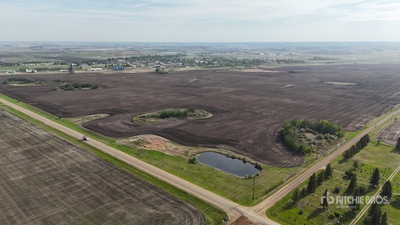 Ryley, AB SW 4-50-17-W4 154.88 +/- Acres on Title Landbouwgrond