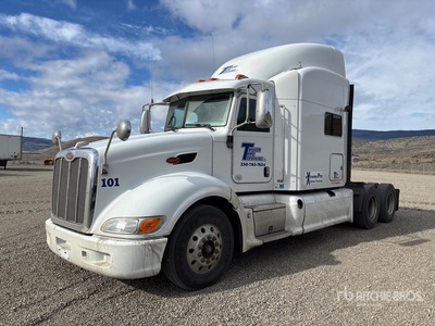 2013 Peterbilt 386 6x4 Sleeper Prime Mover