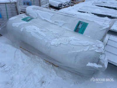 Quantity of (2) 6.6 Ft x 164 Ft Bubble Aluminum Foil Reflective Insulation Divers - Magasin, entrepôt, consommateur (Unused)