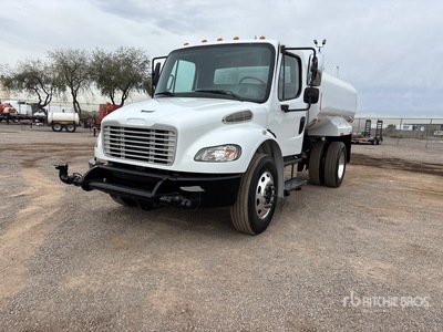 2006 Freightliner M2 106 2000 gal 4x2 Ciężarówka na wodę