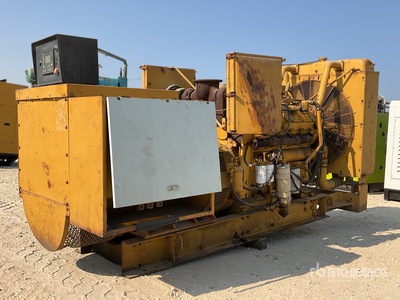 2003 Cat SR-4B 650 kVA Skid-Mounted Generador