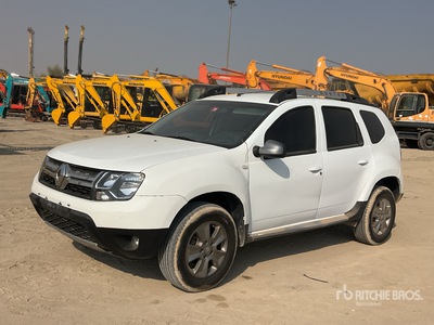 Renault Duster 2WD Véhicule utilitaire sport