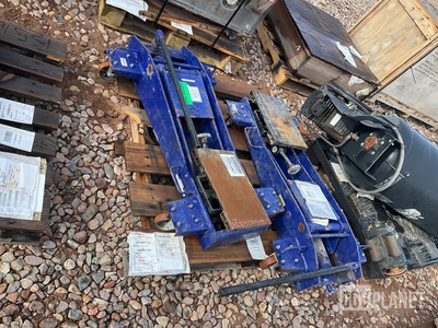 (2) Transmission Jacks