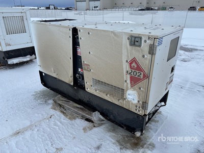 2013 Magnum MMG45 33 kW Skid-Mounted Generador (Inoperable)