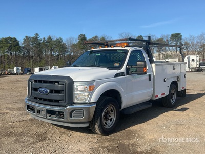 2016 Ford F-350 XL 4x2 Utility Truck