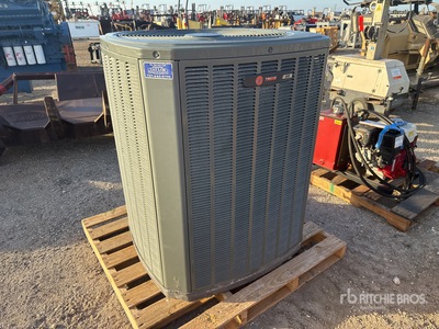 2017 Trane XR 4TWR5048H1000AA Air Conditioner