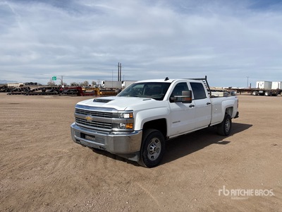 2018 Chevrolet Silverado 2500HD 4x4 Crew Cab Pickup