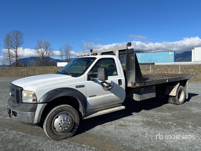 2007 Ford F-550 XL 4x2 Flatbed Truck