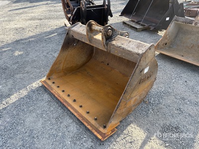 FMCO 56 in Cleanup Excavator Bucket - Fits Takeuchi TB1140