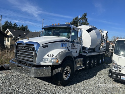 2019 Mack GR64B 14x4 Mixer Truck