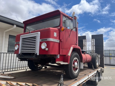 1970 International C1840 Cabina per trattore stradale 2 assi