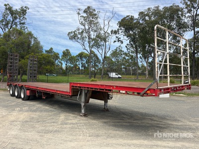 2008 MaxiTrans 13.2 m Tri/A Step Deck Trailer