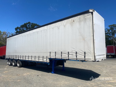 2008 Barker 13.3 m Tri/A Step Deck Curtain Side Trailer