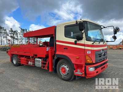 IHI IPG100T-16E Pump on 2011 Hino FH1 700 Series 4x2 Camion transportador de hormigon