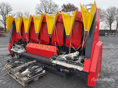 2023 Ziegler Champion 6S Evolution Corn Combine Header (Unused)