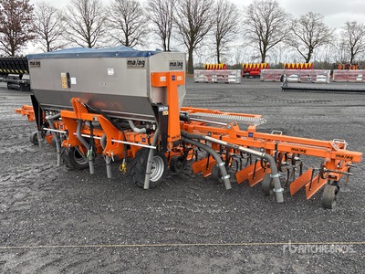 2022 Ma/Ag SMI 8 02 L with fertilizer kit - stainless steel hoper 720 liters Cultivateur (Unused)