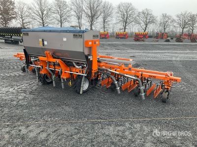 2022 Ma/Ag SMI 8 02 L Cultivator with Fertilizer Tank