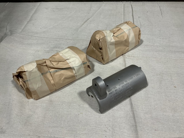 (6) Goodrich AT23619 Upper Retainer Adapters (6) Goodrich AT23619 Upper Retainer Adapters