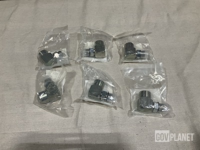 (430) Eaton 206801-8-8S Pipe to Boss Elbows