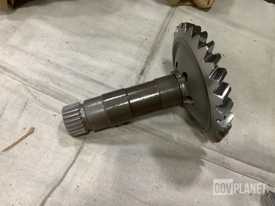 (22) Bell Helicopter Textron 449-040-039-101 Bevel Gears