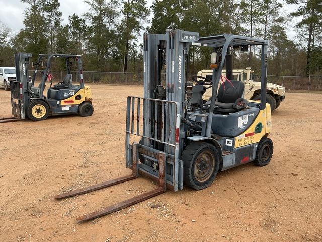 Doosan D25S-5 Forklift Doosan D25S-5 Forklift