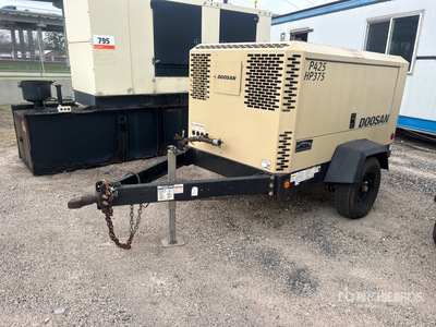 2023 Doosan P425 425 cfm Mobile Air Compressor