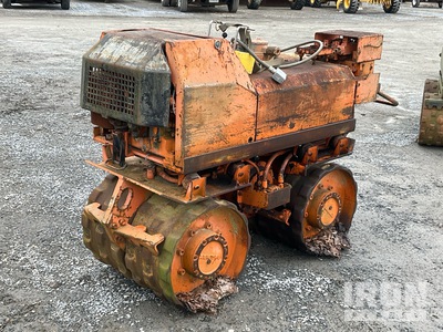 1991 Rammax P33/24 Trench Compactor