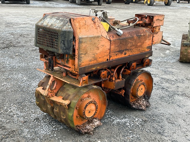 1991 Rammax P33/24 Trench Compactor